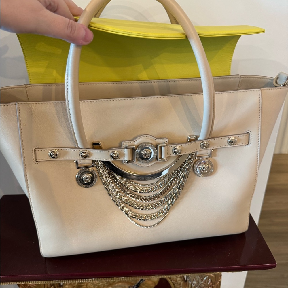 Versace Medusa Signature Satchel DBFD705 Cream Yellow Leather Chain Tote Purse - Picture 9 of 16